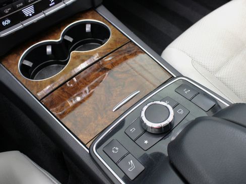 Used 2016 Mercedes-Benz E 400 Cabriolet w/ Premium 3 Package image 65