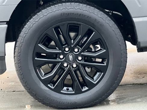 Used 2025 Ford F150 Lariat w/ Equipment Group 502A High image 33