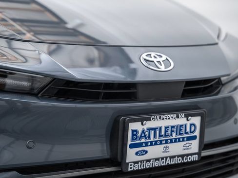 Certified 2023 Toyota Prius XLE FWD image 12