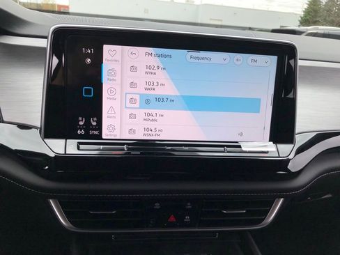 New 2026 Volkswagen Atlas Cross Sport SE AWD/4WD image 23