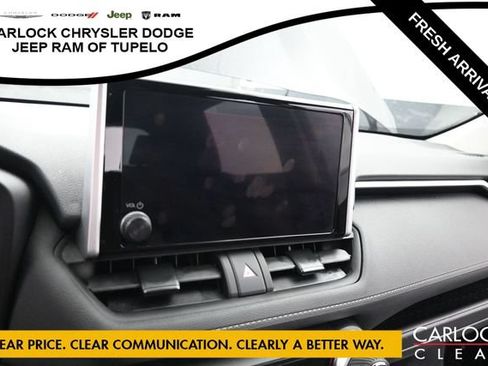 Used 2024 Toyota RAV4 XLE FWD image 22