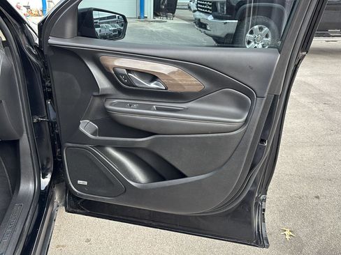 Used 2023 GMC Terrain Denali w/ Denali Premium Package image 23