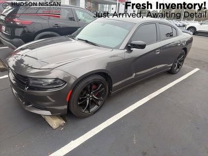 Used 2018 Dodge Charger SXT w/ Blacktop Package