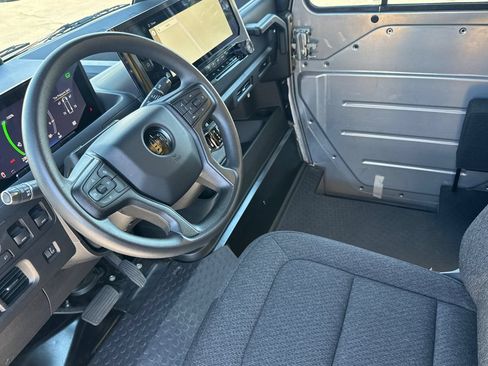 Used 2023 Chevrolet Brightdrop 600 w/ Active Safety Package 2 AWD/4WD image 9