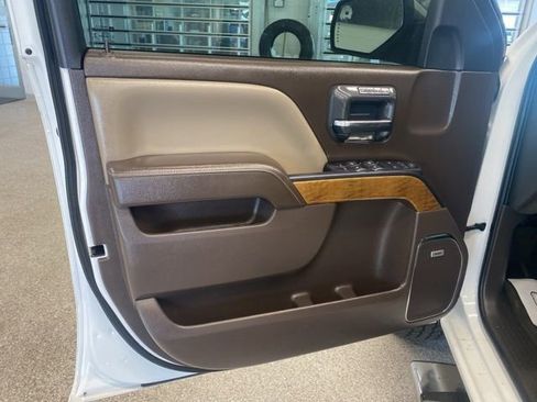 Used 2017 Chevrolet Silverado 1500 LTZ w/ Sport Package AWD/4WD image 23
