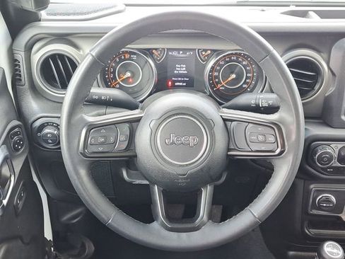 Used 2023 Jeep Gladiator Sport image 22