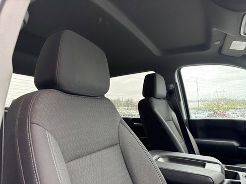 Used 2024 Chevrolet Silverado 2500 Custom w/ Custom Value Package image 15