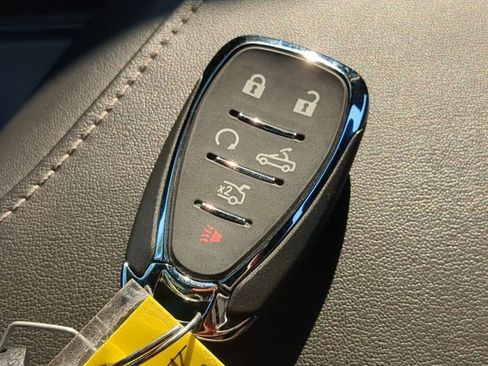 Used 2022 Chevrolet Camaro LT w/ Technology Package image 25