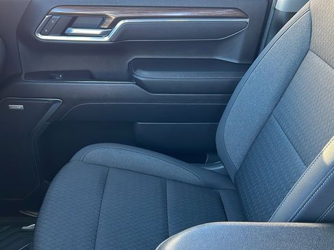 Certified 2025 Chevrolet Silverado 1500 LT Trail Boss w/ Convenience Package II image 22