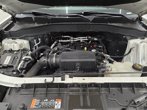 Used 2021 Ford Explorer XLT w/ Equipment Group 202A RWD image 12