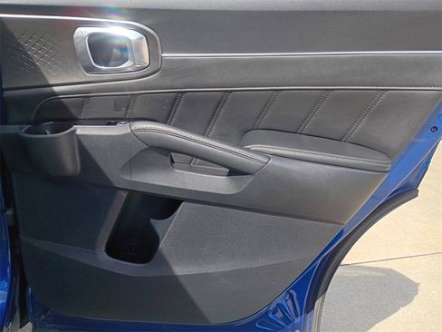 Used 2022 Kia Sorento SX image 14