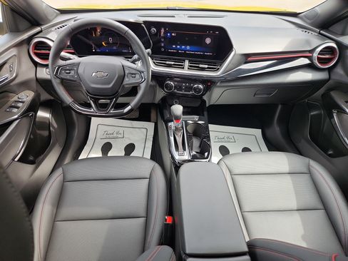 Used 2024 Chevrolet Trax RS w/ Sunroof Package image 39