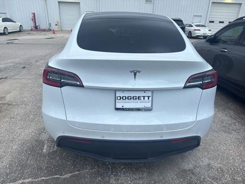 Used 2021 Tesla Model Y 2WD image 5