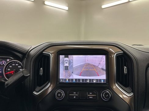 Used 2019 Chevrolet Silverado 1500 High Country w/ Trailer Camera Package image 43