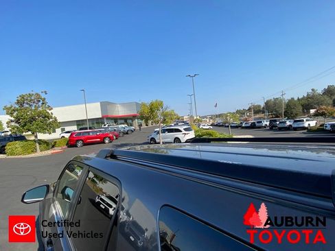 Certified 2023 Toyota 4Runner TRD Off-Road Premium w/ Moonroof Package AWD/4WD image 10