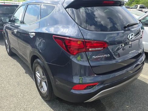 Used 2017 Hyundai Santa Fe Sport FWD image 4