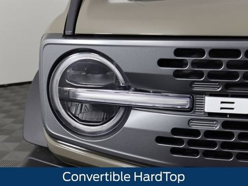 New 2025 Ford Bronco Badlands image 10