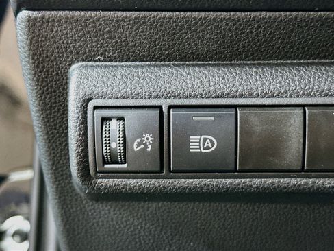 Used 2025 Toyota Corolla LE FWD image 16