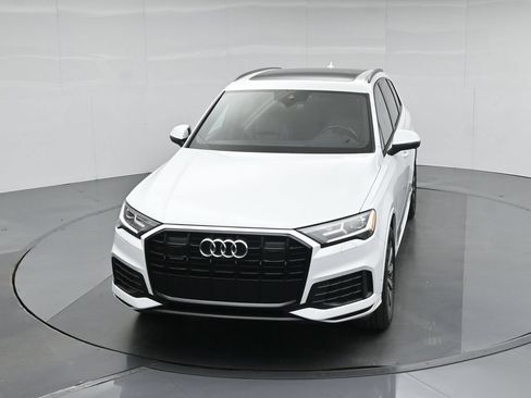 Used 2022 Audi Q7 2.0T Premium Plus w/ Premium Plus Package AWD/4WD image 43