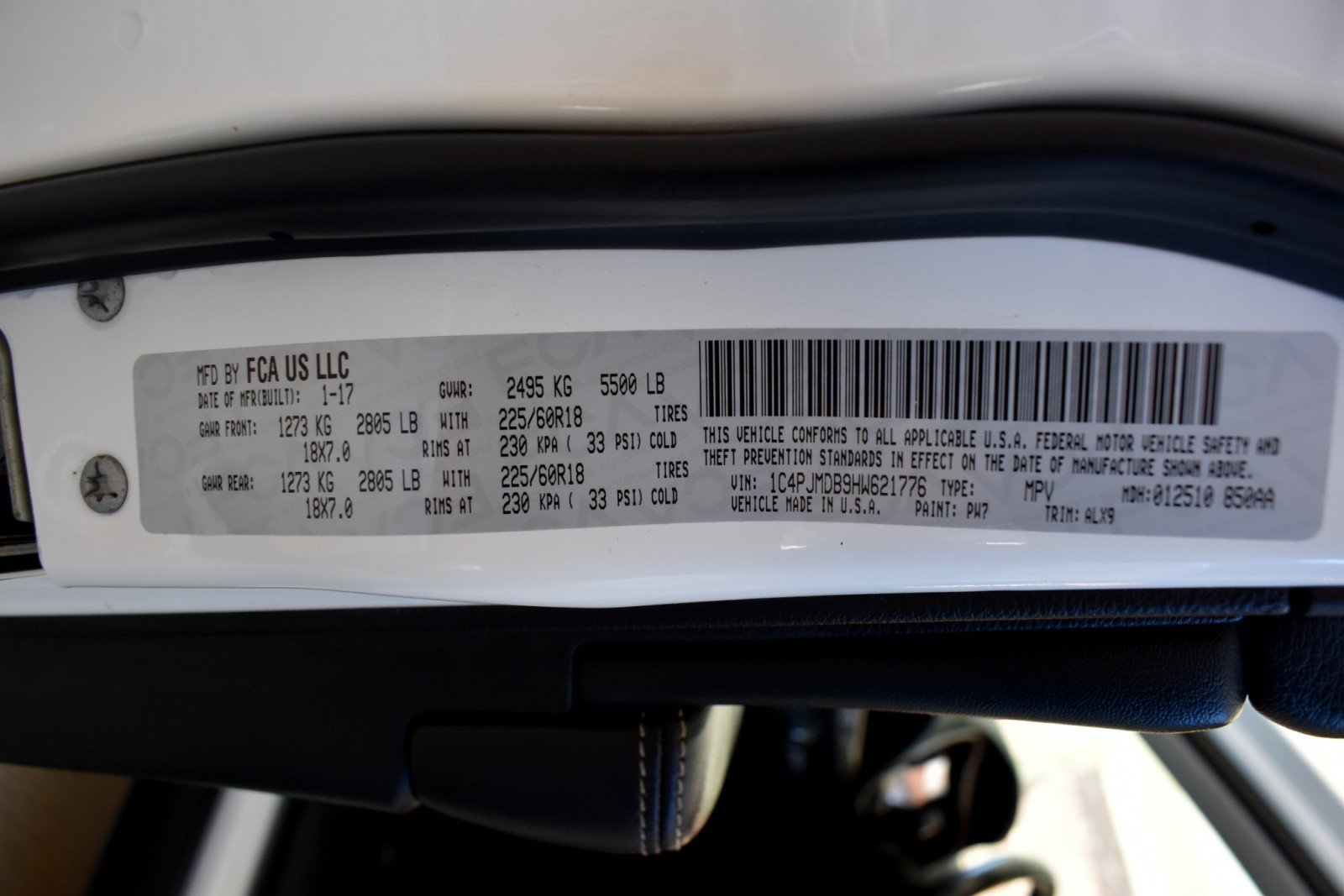 Used 2017 Jeep Cherokee Limited AWD/4WD image 44