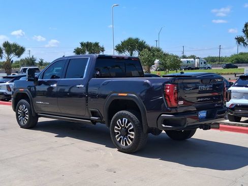Used 2025 GMC Sierra 2500 Denali Ultimate AWD/4WD image 4