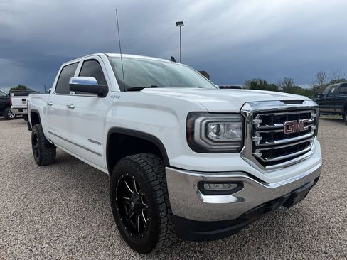 Used 2018 GMC Sierra 1500 SLT AWD/4WD image 2