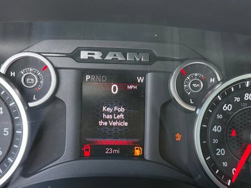 New 2026 RAM 2500 Big Horn AWD/4WD image 17