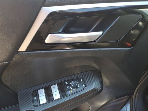 Used 2024 Mitsubishi Outlander SE AWD/4WD image 19