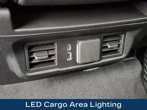 Used 2025 Chevrolet Silverado 1500 LT image 15