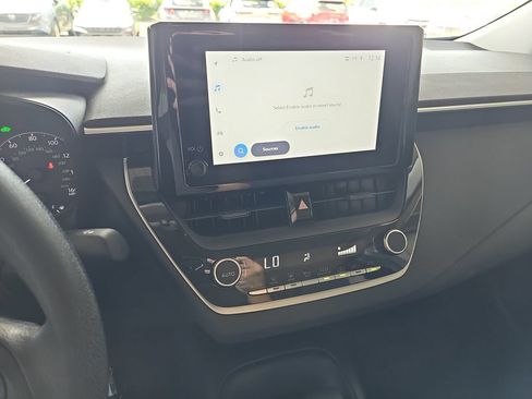 Used 2025 Toyota Corolla LE FWD image 20