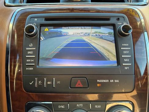 Used 2013 Buick Enclave Leather AWD/4WD image 29