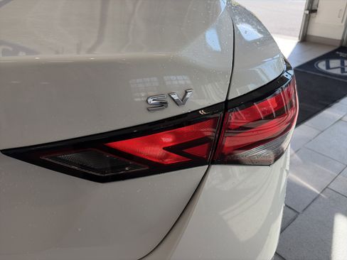 Used 2024 Nissan Sentra SV image 9