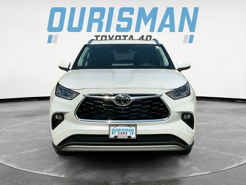 New 2026 Toyota Highlander Platinum AWD/4WD image 2