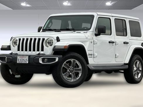 Used 2019 Jeep Wrangler Unlimited Sahara w/ Safety Group image 24