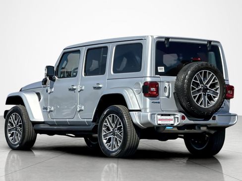 Used 2024 Jeep Wrangler High Altitude image 3