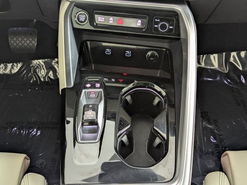 Certified 2025 Audi Q5 Prestige AWD/4WD image 17
