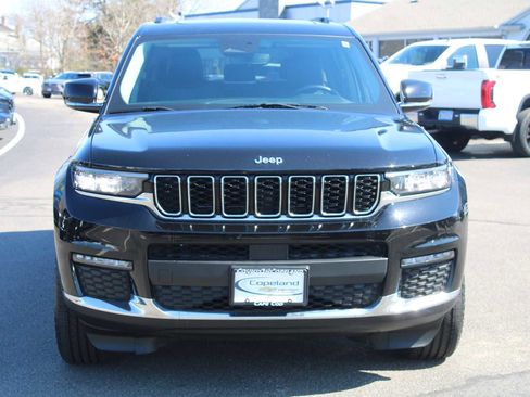 Used 2022 Jeep Grand Cherokee L Limited AWD/4WD image 2