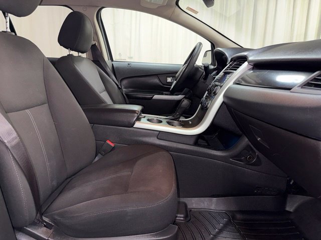 Used 2013 Ford Edge SE FWD image 37