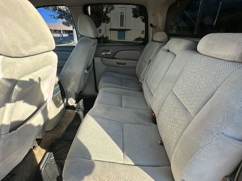 Used 2007 Chevrolet Avalanche LS image 10