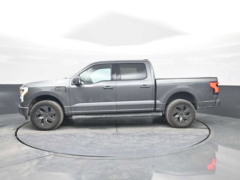 Used 2023 Ford F150 Lightning Lariat image 5