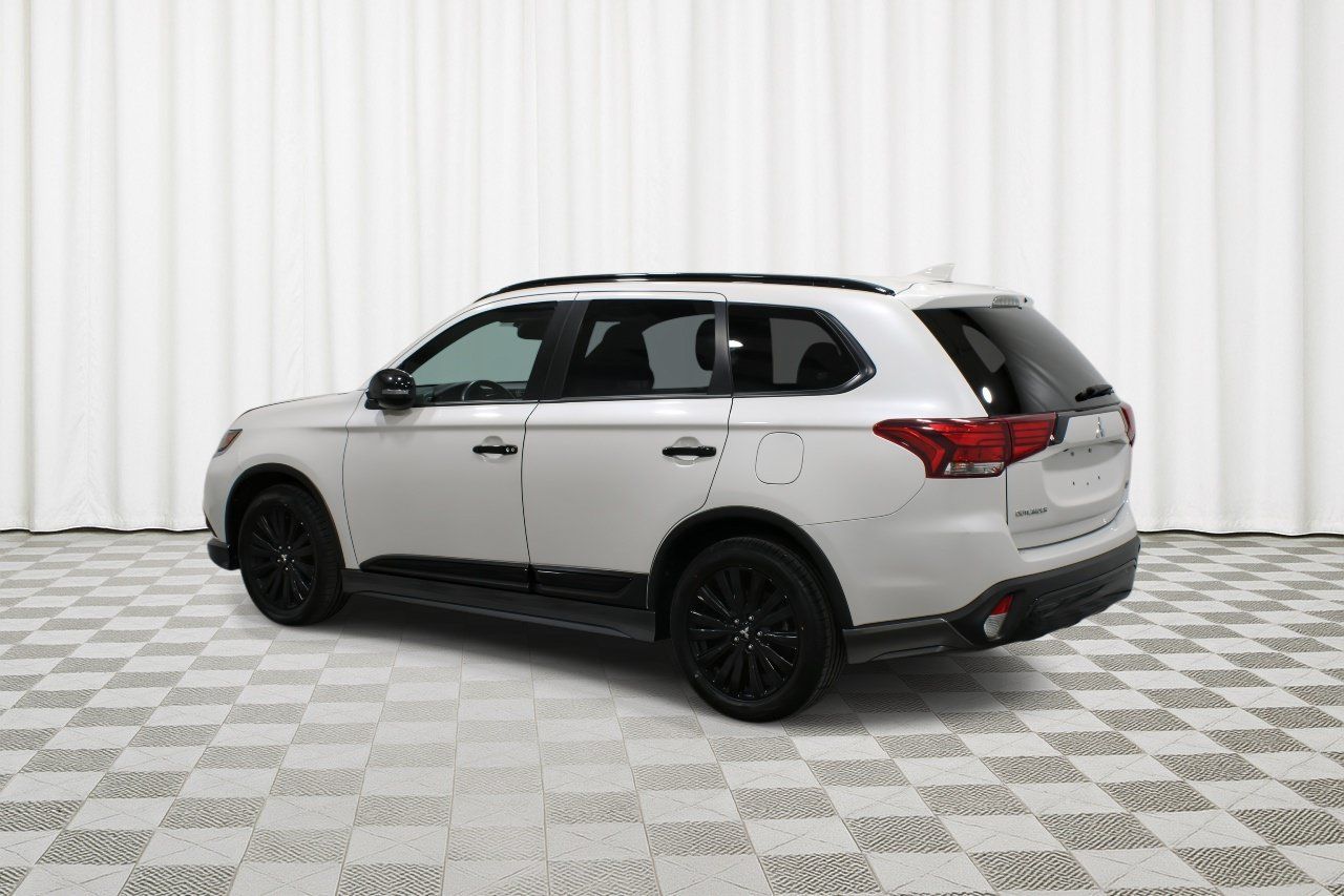 Used 2020 Mitsubishi Outlander SE FWD image 5