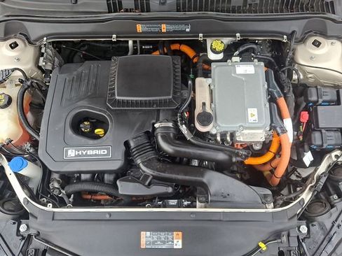 Used 2019 Ford Fusion SE image 30