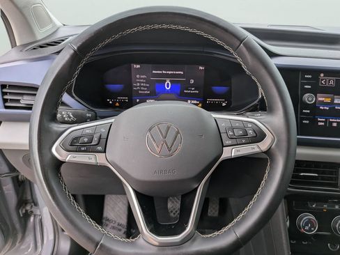 Certified 2023 Volkswagen Taos SE FWD image 27
