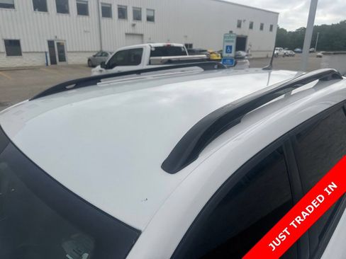 Used 2019 Jeep Cherokee Latitude Plus AWD/4WD image 7