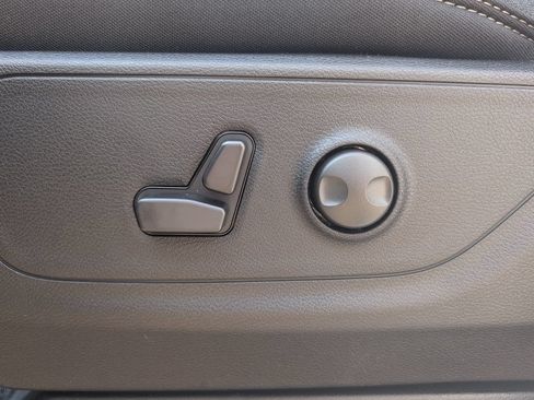 New 2026 RAM 1500 Big Horn AWD/4WD image 21