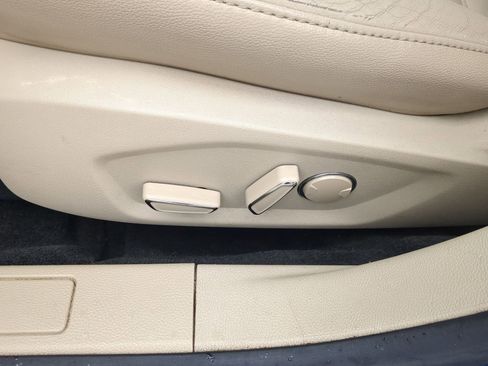 Used 2015 Ford Fusion SE w/ Equipment Group 202A image 21