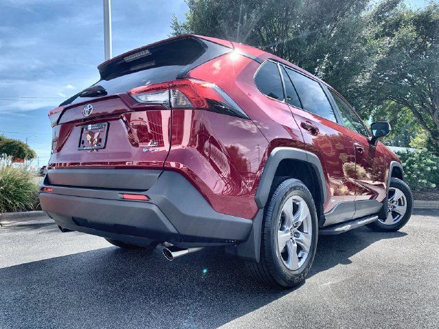 Used 2025 Toyota RAV4 LE AWD/4WD image 8