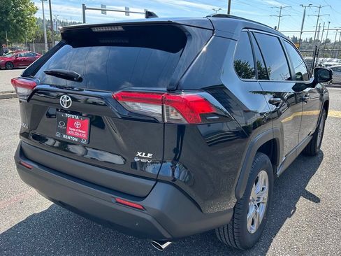 Certified 2025 Toyota RAV4 XLE w/ Convenience Package AWD/4WD image 5