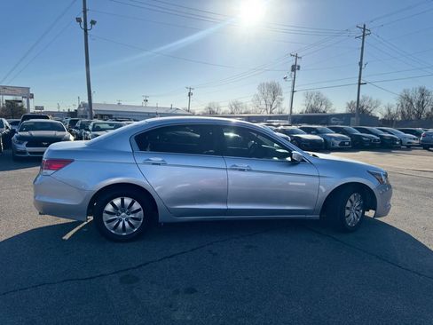 Used 2010 Honda Accord LX image 2