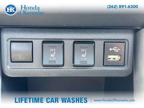 Used 2022 Toyota Corolla Cross XLE image 24